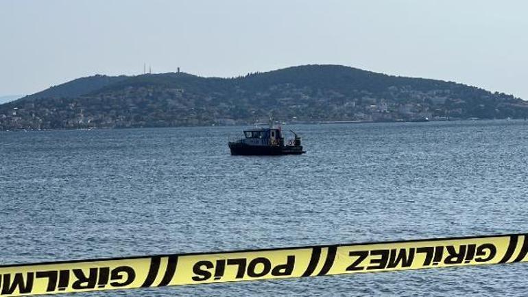 Yüzmeye giden vatandaşlar fark etti Denizde el bombası bulundu
