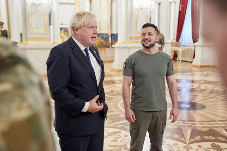 Sürpriz ziyaret İngiltere Başbakanı Johnson Kiev’de
