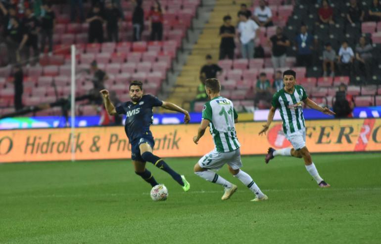 Konyaspor, Fenerbahçeyi 1-0 mağlup etti