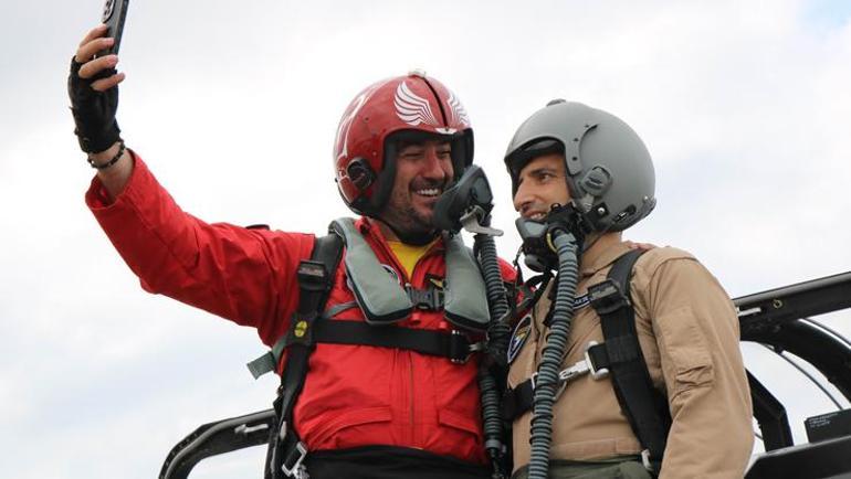 Selçuk Bayraktar, ikinci pilot koltuğuna geçti Tarihte ilk kez diyerek duyurdu