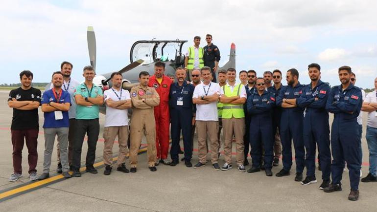 Selçuk Bayraktar, ikinci pilot koltuğuna geçti Tarihte ilk kez diyerek duyurdu