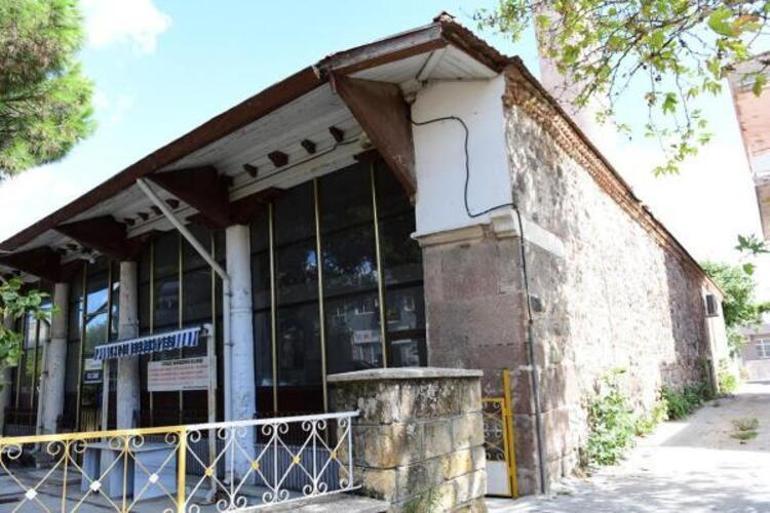 AK Parti Grup Başkanvekili Turandan cami ve türbe restorasyonu açıklaması