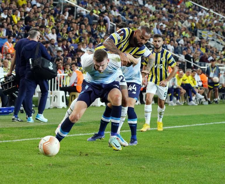 Fenerbahçe, Dinamo Kievi 2-1 mağlup etti