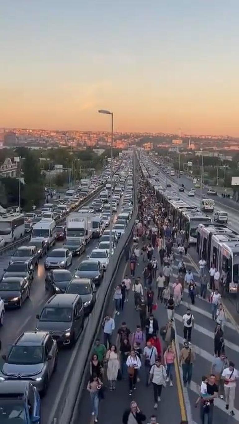 Avcılarda metrobüsler çarpıştı Yaralı sayısı yükseldi