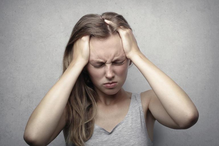 Ayda 4 defadan fazla atak geçiriyorsanız kronik migrensiniz