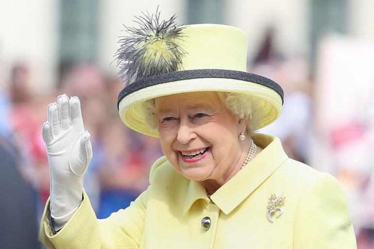 Hepsi milyonlar değerinde Kraliçe 2. Elizabethin mücevherleri kime kalacak