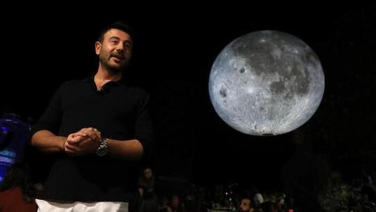 Museum of the Moon Beşiktaşta sanatseverlerin beğenisine sunuldu