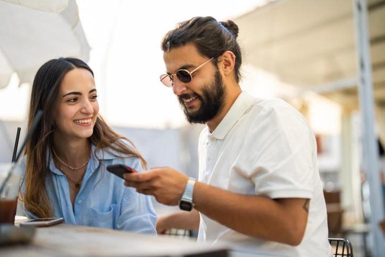 Sizi unutamadığını gösteren kritik ipuçları