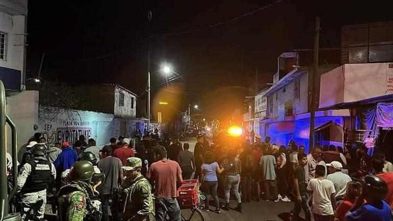 Meksikada dehşet Bara silahlı saldırı: Çok sayıda ölü ve yaralı var