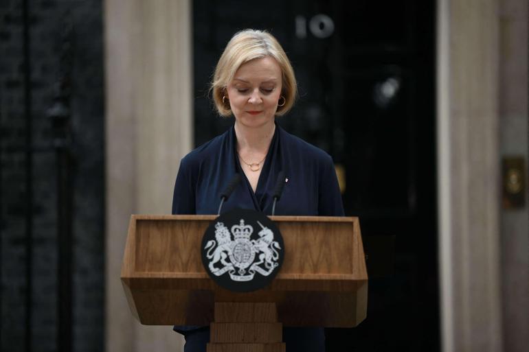 İngiltere Başbakanı Liz Truss istifa etti