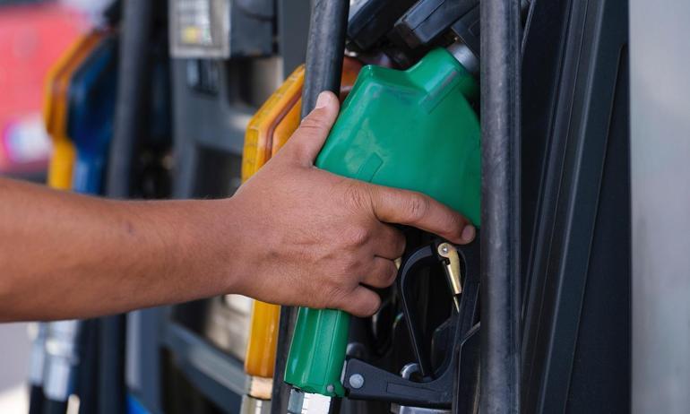 Akaryakıt fiyatları ne kadar, benzine hafta başı zam gelecek mi (30 Ekim 2022 Pazar akaryakıt fiyatları)