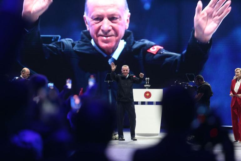 Cumhurbaşkanı Erdoğan TOGGla ilgili tüm detayları açıkladı: İlk ön satış şubat ayında