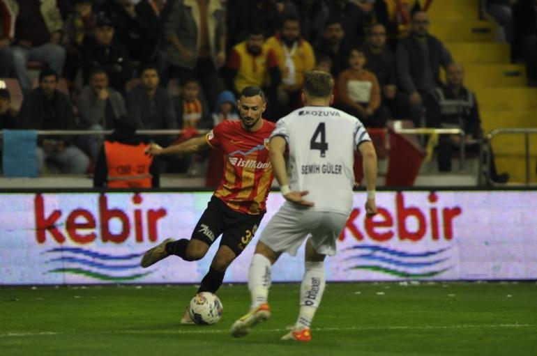 Kayserispor ile Adana Demirspor 2-2 berabere kaldı