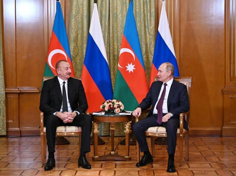 Soçi’de önemli görüşme Aliyev ve Putin bir araya geldi