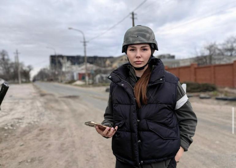 Dünyanın en güçlü kızı Rus Maryana Naumova, savaş alanında