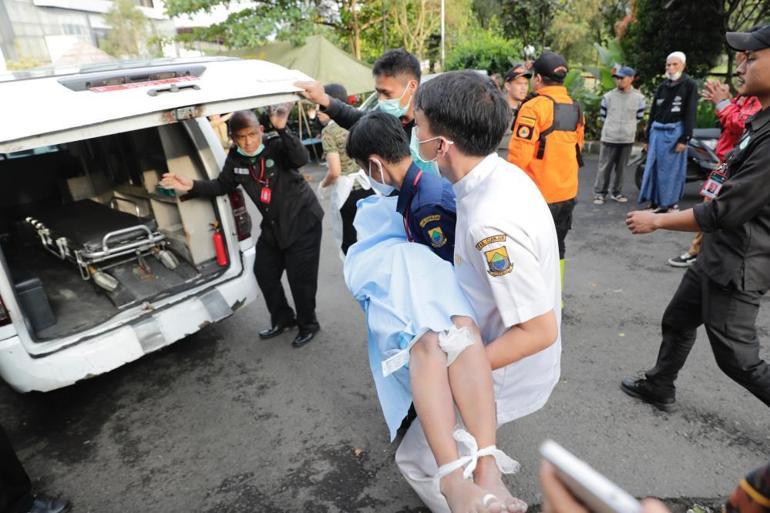 Endonezyada deprem Can kaybı giderek artıyor