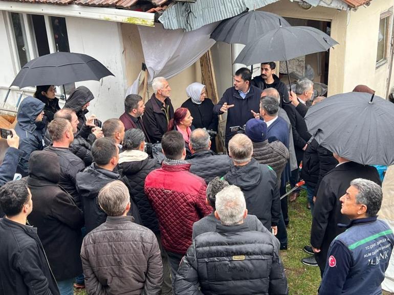 Bakan Kurum depremde zarar gören yapıları inceledi