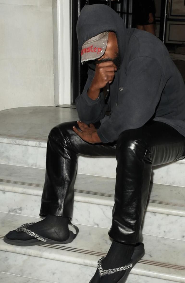 Kanye West yine ortalığı karıştırdı