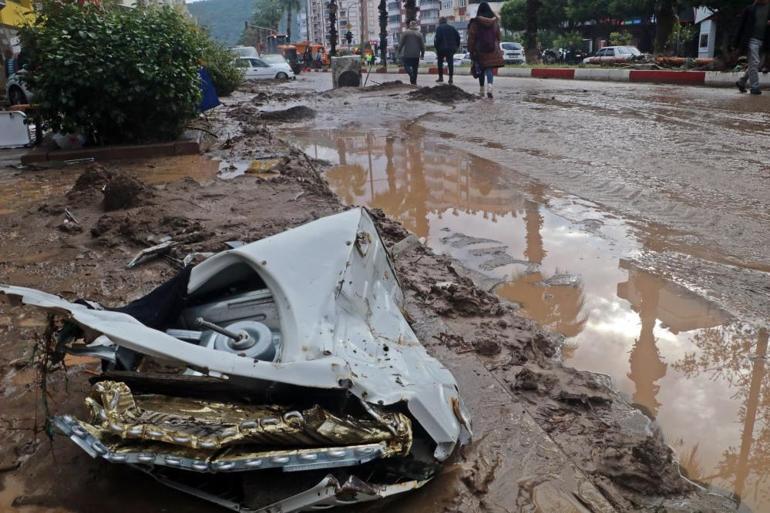 Antalya tarihi felaketi yaşıyor AFAD şehirdeki son durumu paylaştı