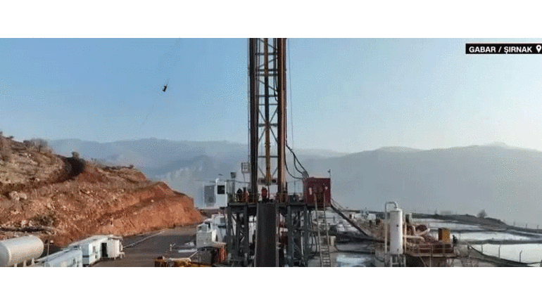 Tarihi anlar İşte Gabar’da keşfedilen petrol Son durum görüntülendi