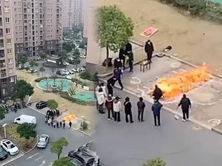 Çinde neler oluyor Cesetlerini sokak ortasında yakıyorlar