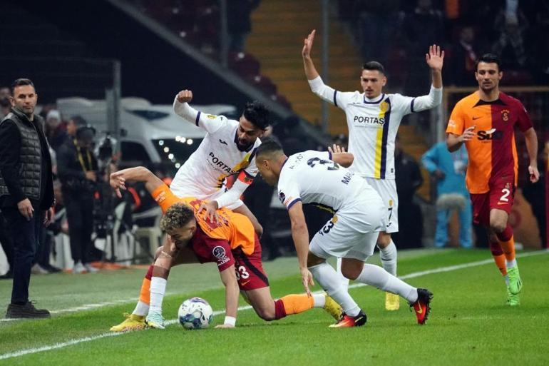 Galatasaray, 3 puanı 2 golle kazandı