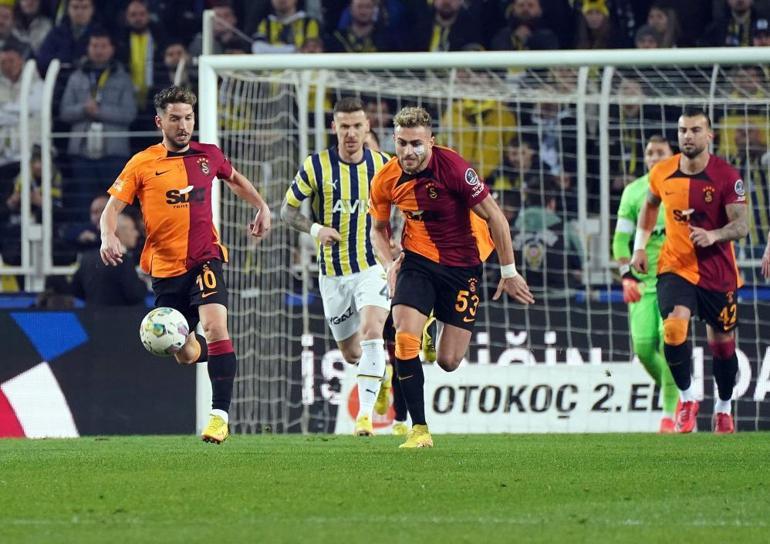 Galatasaray, Fenerbahçeyi Kadıköyde 3-0 yendi