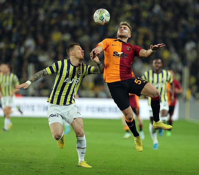 Galatasaray, Fenerbahçeyi Kadıköyde 3-0 yendi