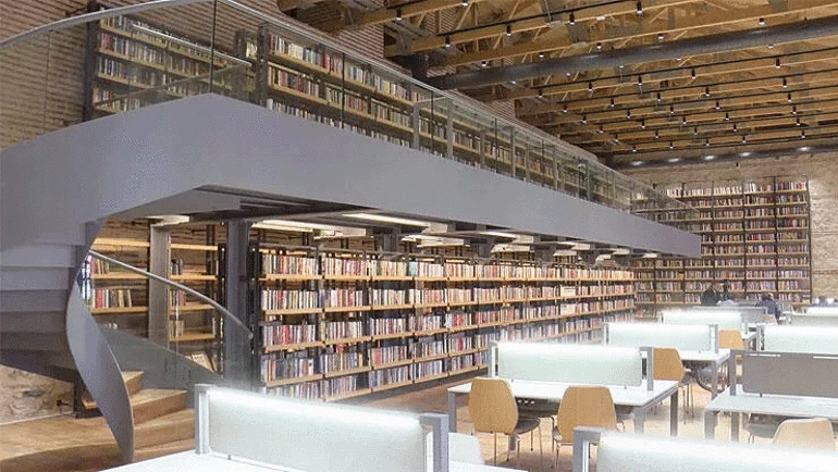 250 yıllık kışlaydı, Türkiye’nin en büyük kütüphanesi bugün açılıyor