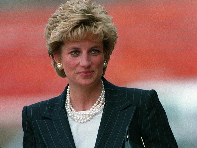 5 bin kadınla birlikte oldu, metresine 57 milyon sterlin hediye etti, Dianayı etkilemeye çalıştı: En çapkın kral