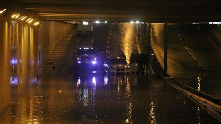 Şiddetli fırtına dünyaca ünlü şelaleyi ters akıttı