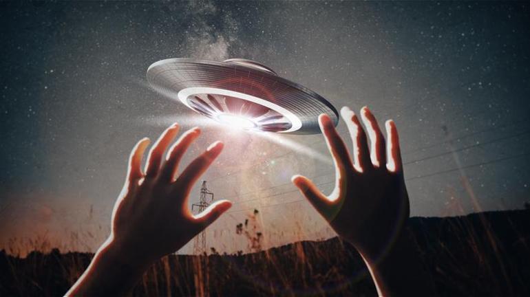 45 yıldır UFOları araştırıyor: Sözleri duyanları korkutuyor