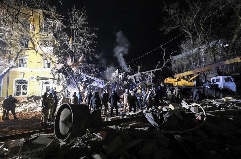 Rusya, Kramatorskta apartmanı vurdu