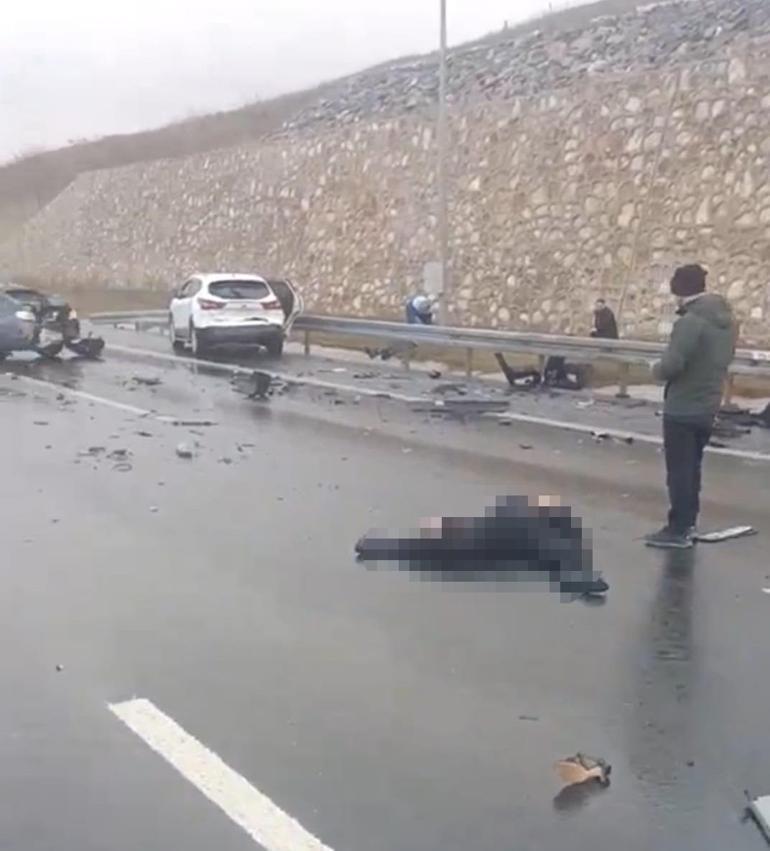 Bursa’da otoyolda zincirleme kaza: 4 ölü, 7 yaralı