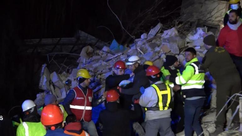 Depremde son durum: Arama-kurtarma çalışması 7. günde devam ediyor Ölü ve yaralı sayısı...