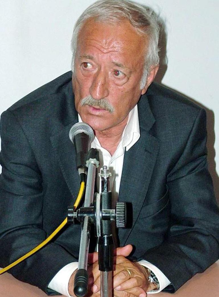 Fenerbahçenin ve Türk futbolunun efsanesi Ziya Şengül hayatını kaybetti