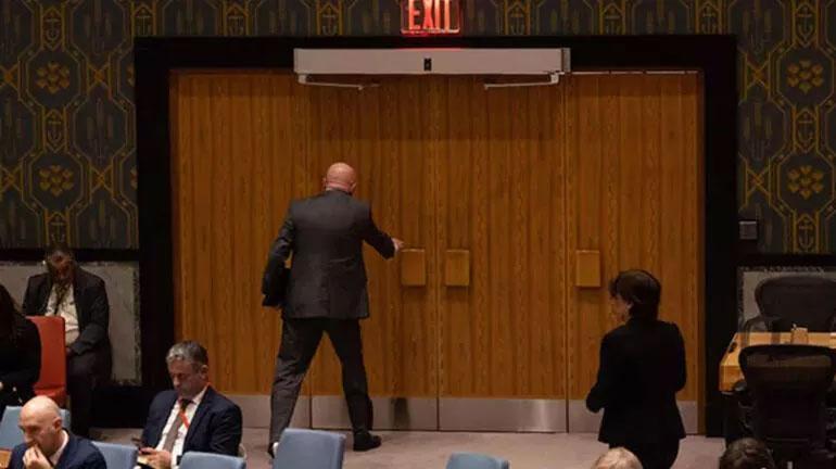 Letonyalı politikacı, BM toplantısında Rus heyete küfür etti
