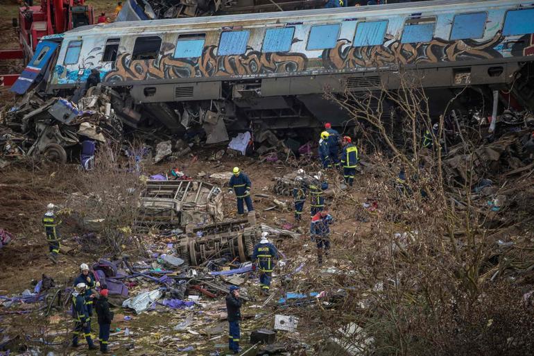 Yunanistan’da tren kazasında can kaybı yükseliyor