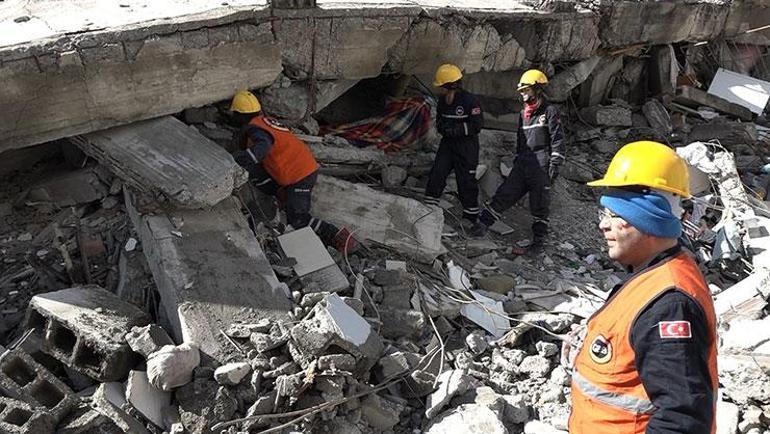 Depremde kaybolanlar 1 yıl sonra ölmüş kabul edilecek