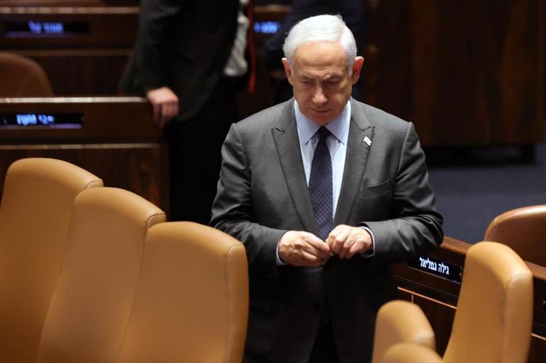 Netanyahu geri adım attı Tepkilere neden olan yargı düzenlemesi ertelendi