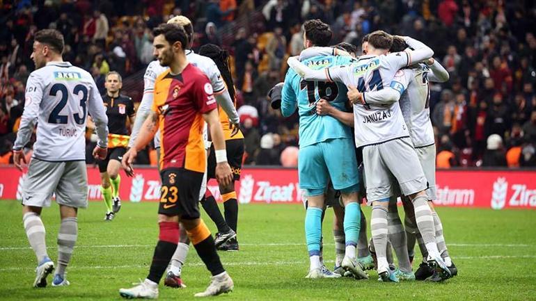 Başakşehir, Galatasarayı 3-2 mağlup etti