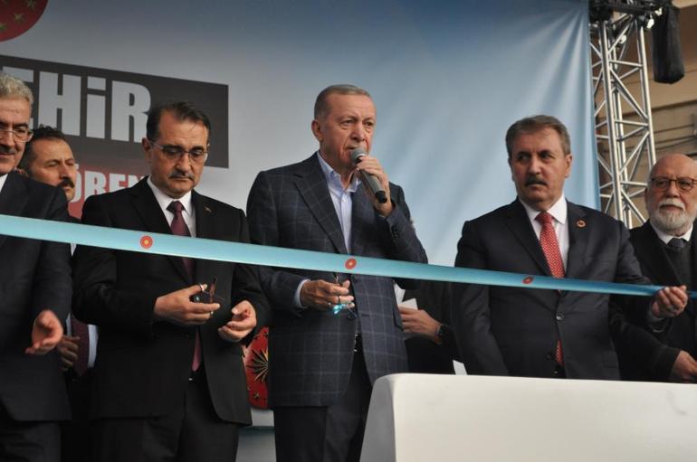 Erdoğandan muhalefete Selçuk Bayraktar tepkisi: Babası bankalardan bir kuruş kredi almadan iş yaptı