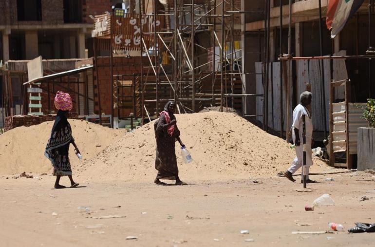 Dünyanın gözü Sudanda DSÖden çok kritik uyarı