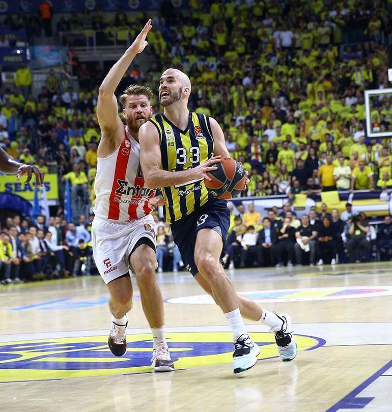 Fenerbahçeyi eski yıldızı Sloukas son saniyede yıktı