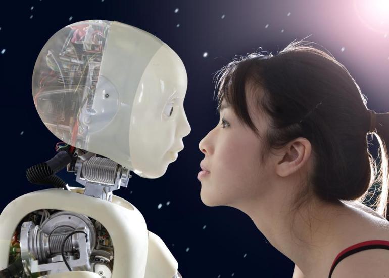 Gerçeklikle bağlantı zayıfladıkça çağı bekleyen tehlike: Robotlarla romantizm