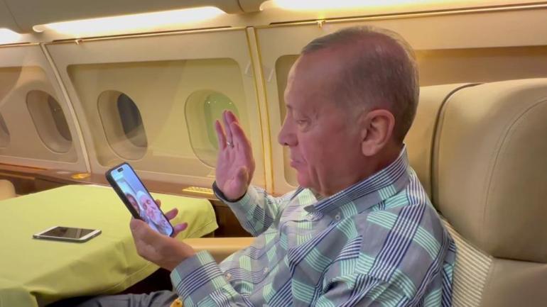 Cumhurbaşkanı Erdoğan metronun merdivenlerini yürüyerek çıkan Hüseyin Bayraktar’la telefonda görüştü