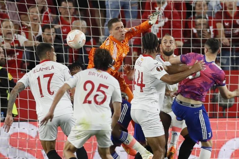 Sevilla, UEFA Avrupa Liginde 7nci kez finale yükseldi