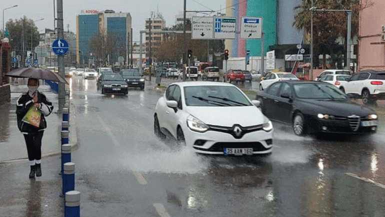 Meteorolojiden İzmir için sağanak yağış uyarısı