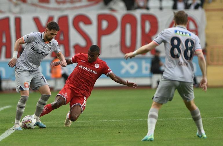 Antalyaspor, evinde Başakşehir ile 0-0 berabere kaldı