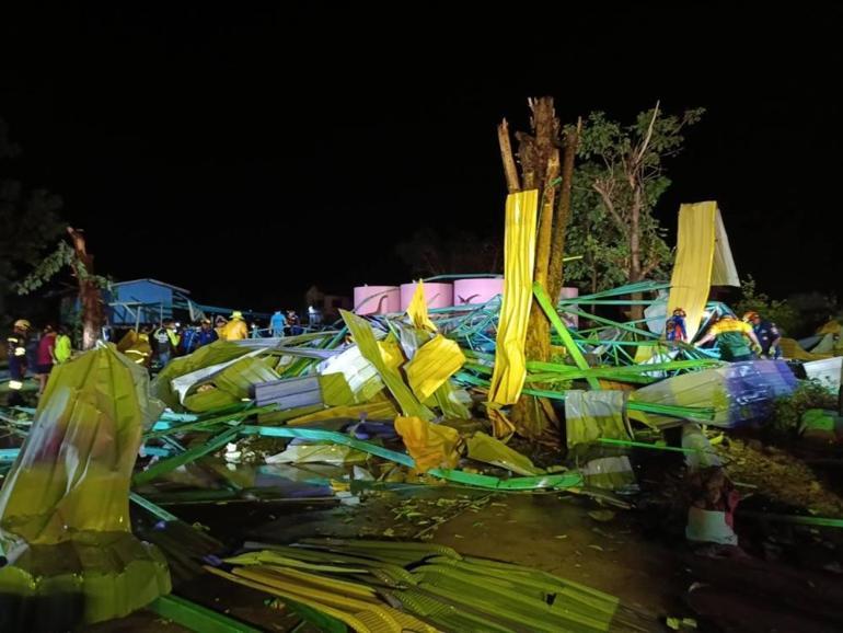 Tayland’da sağanak sonrası okul bahçesinin çatısı çöktü: Ölüler var
